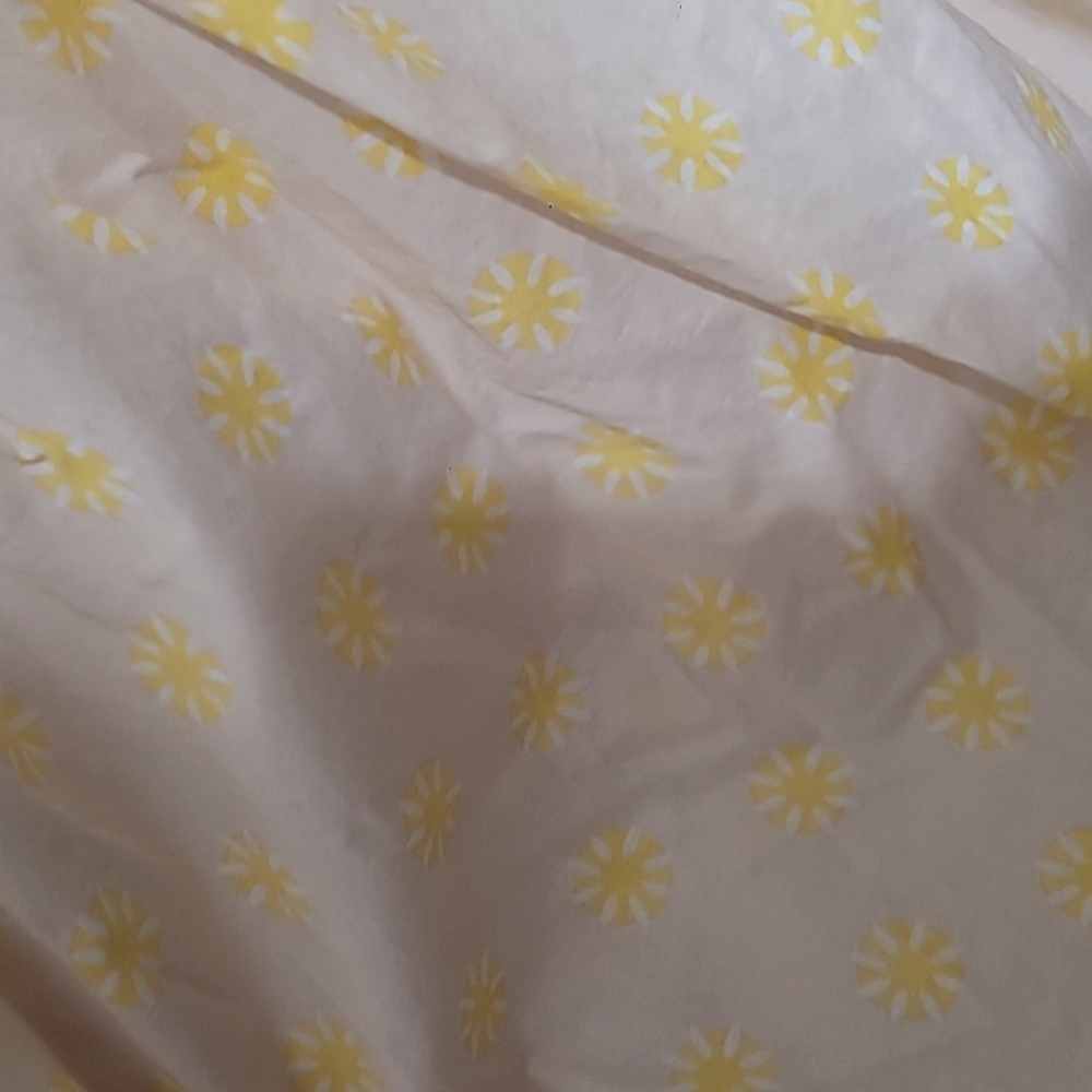 Chelsea & Violet Yellow & White Boho Puffy Sleeved Dress Size Medium - Picture 4 of 7